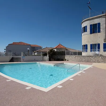 La Chaume~lieu Atypique~100m Mer~piscine+parking *